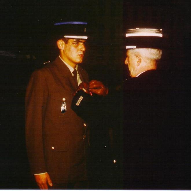 Remise de décoration au Gendarme Auxiliaire PEREZ Christophe.